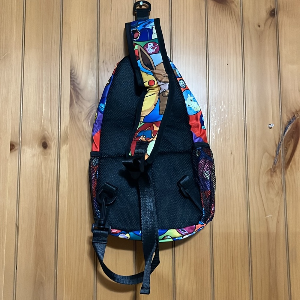 Pokémon Crossbody/Sling Bag - Picture 2 of 5